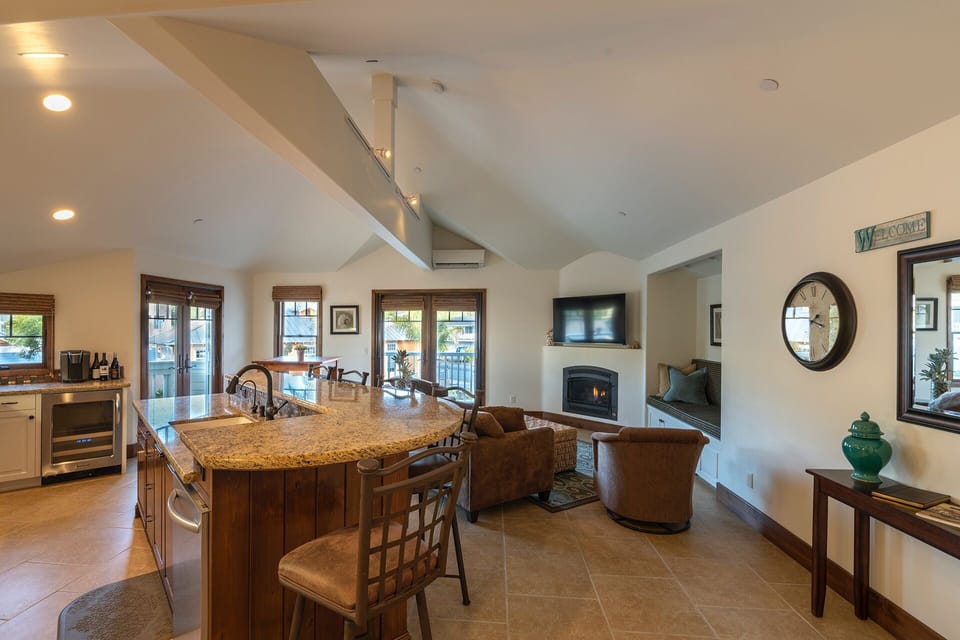  Kitchen and Living Room