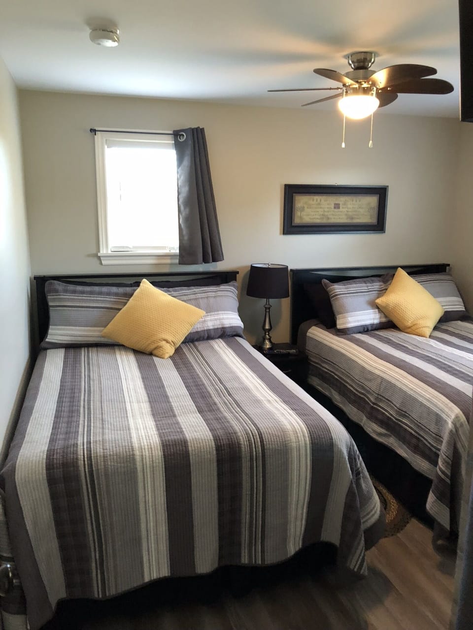 2 double beds in second bedroom.