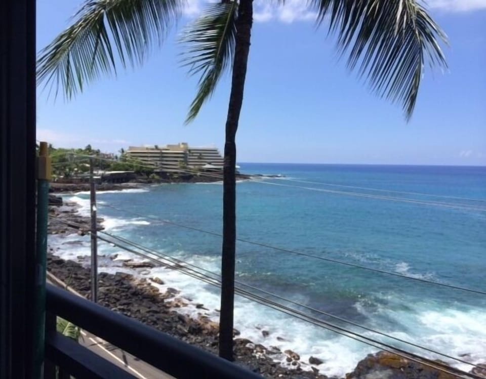 View above Alii Drive from 4th Floor