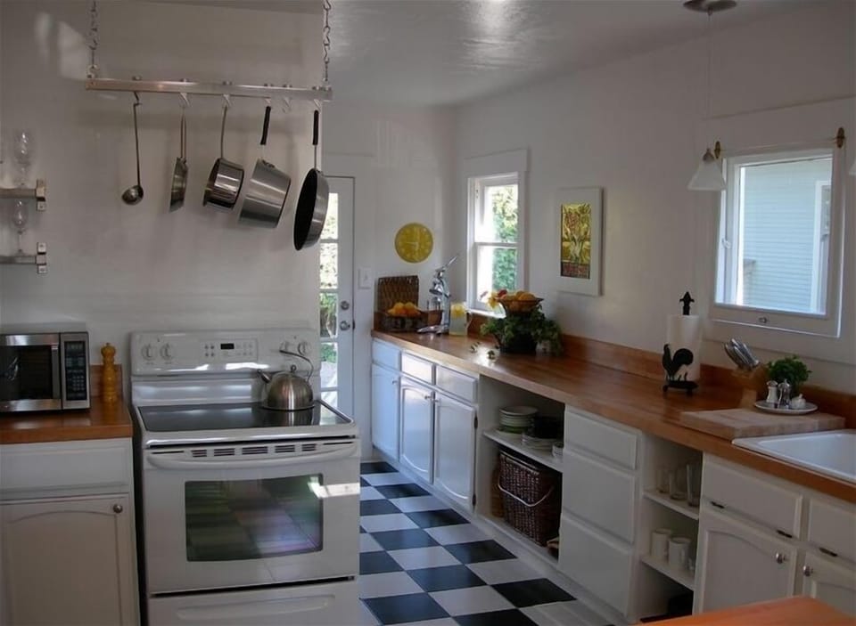 Fully equipped and stocked cook's kitchen