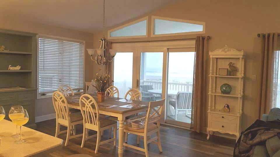 Updated Eating area with fantastic beach view
