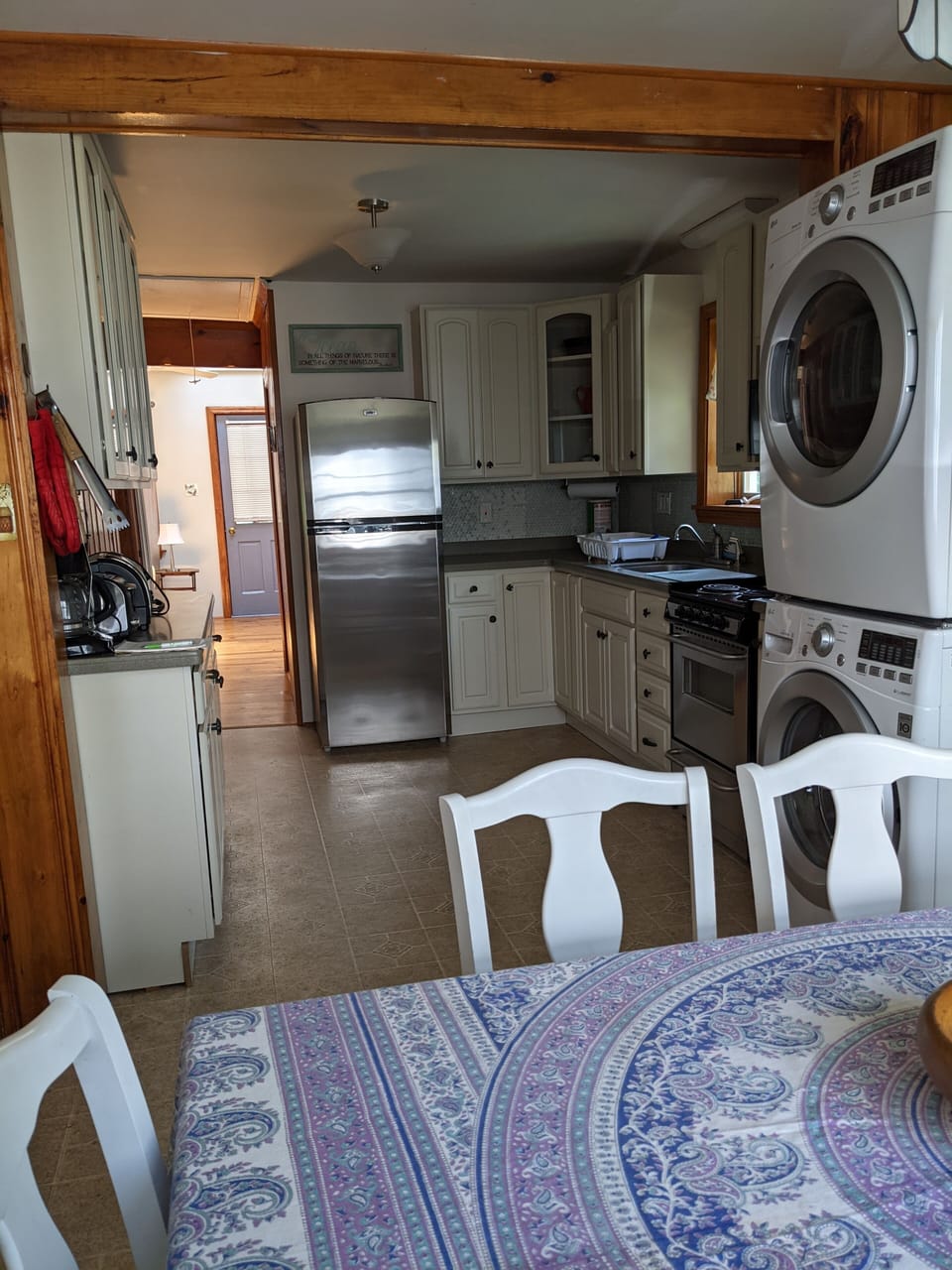Eatin kitchen
