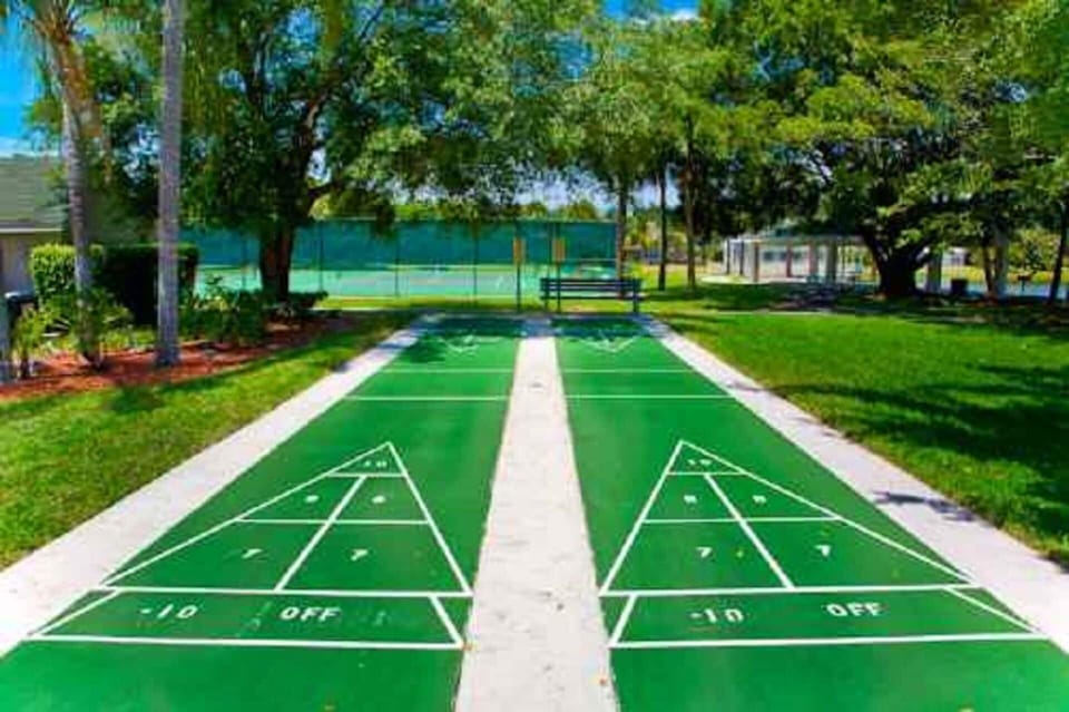 SHUFFLE BOARD & TOURNEYMENTS 