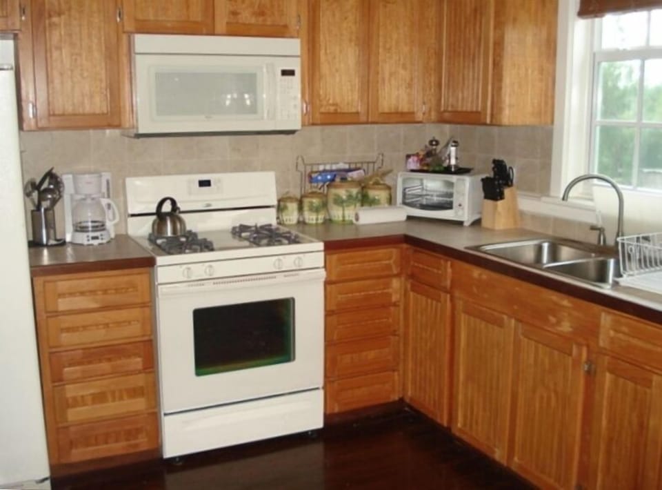 Kitchen area