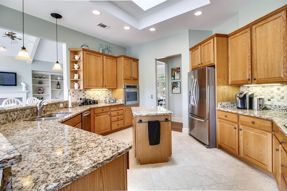 Kitchen with Stainless appliance suite.  Keurig and Kettle provided.