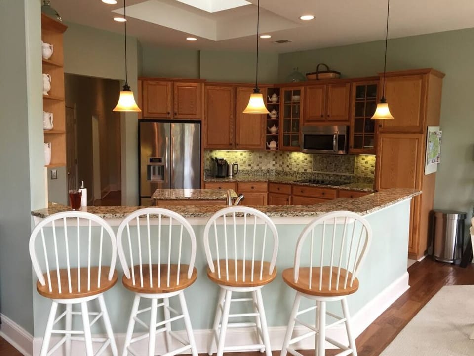 Kitchen bar.  Great for post beach munchies or buffets