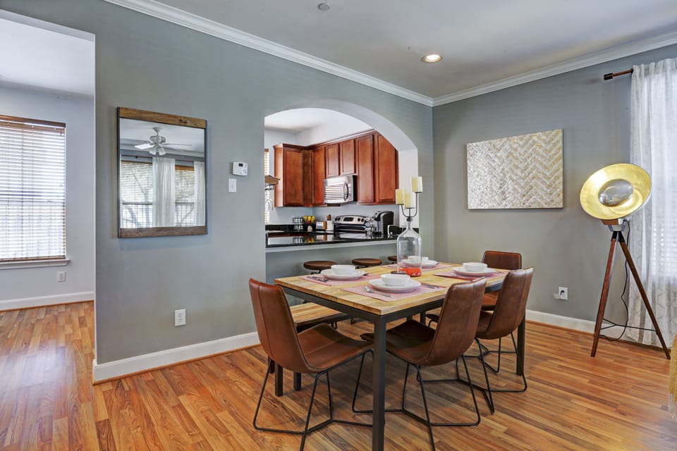 Dining room space w/accent lamp