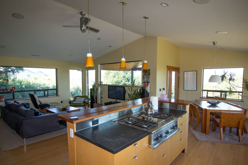 Kitchen/Living Room with Mt Hood and valley views