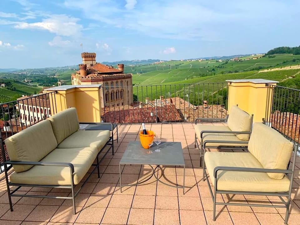 Best roof terrace. Totally private and not overlooked. 