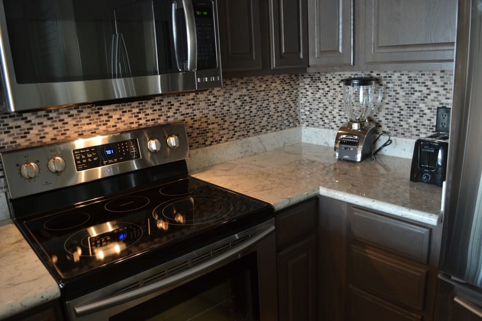 Blender, toaster, coffeemaker, and all utensils supplied.