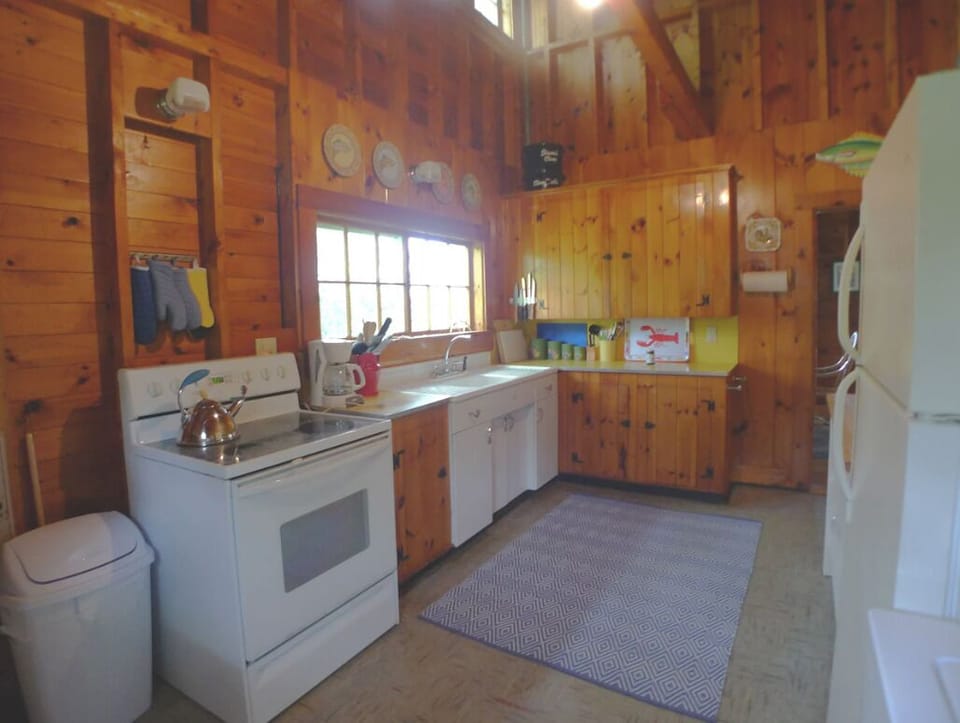Kitchen 2