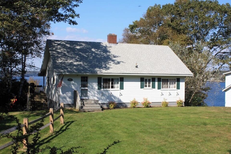 Exterior of Linekin Visita