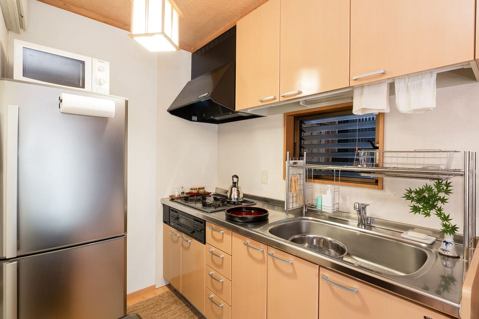 full sized kitchen