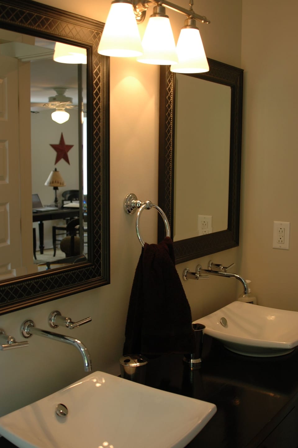 Dunmore Suite Bath
