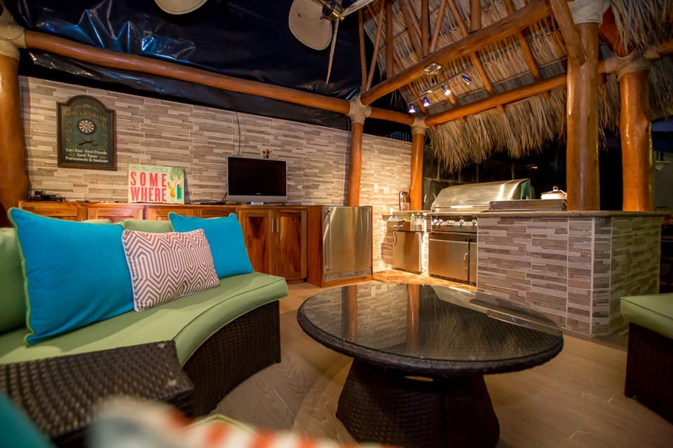 Tiki/Rancho to enjoy cooking and eating AL FRESCO
