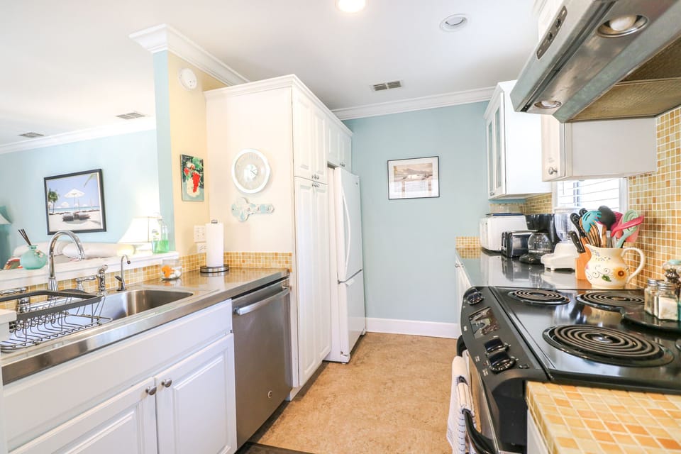 Fully Stocked Kitchen