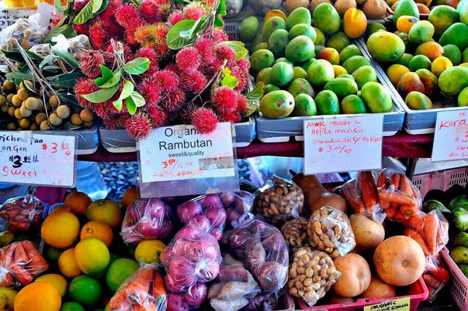Farmers Markets in Both Hilo, wed, sat and Makuu nearby on Sunday