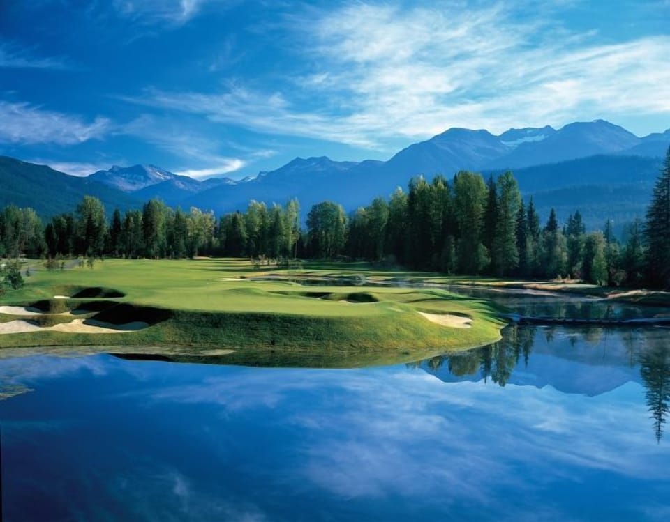 Great golf course, just a few steps away
