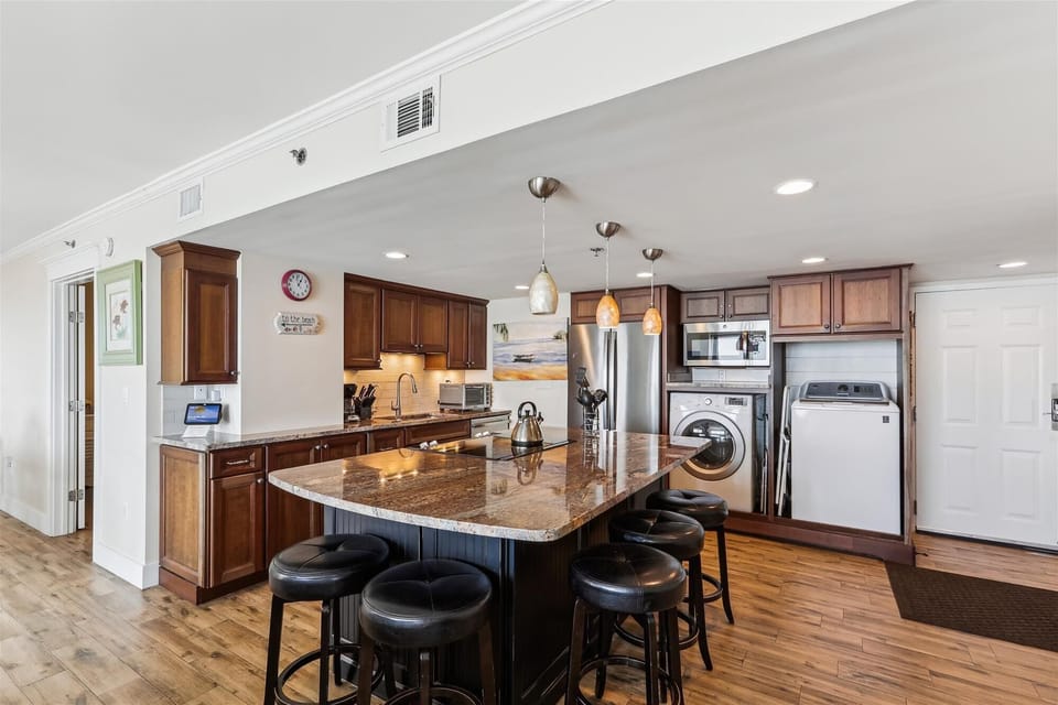 Open Kitchen at 1406 Villamare