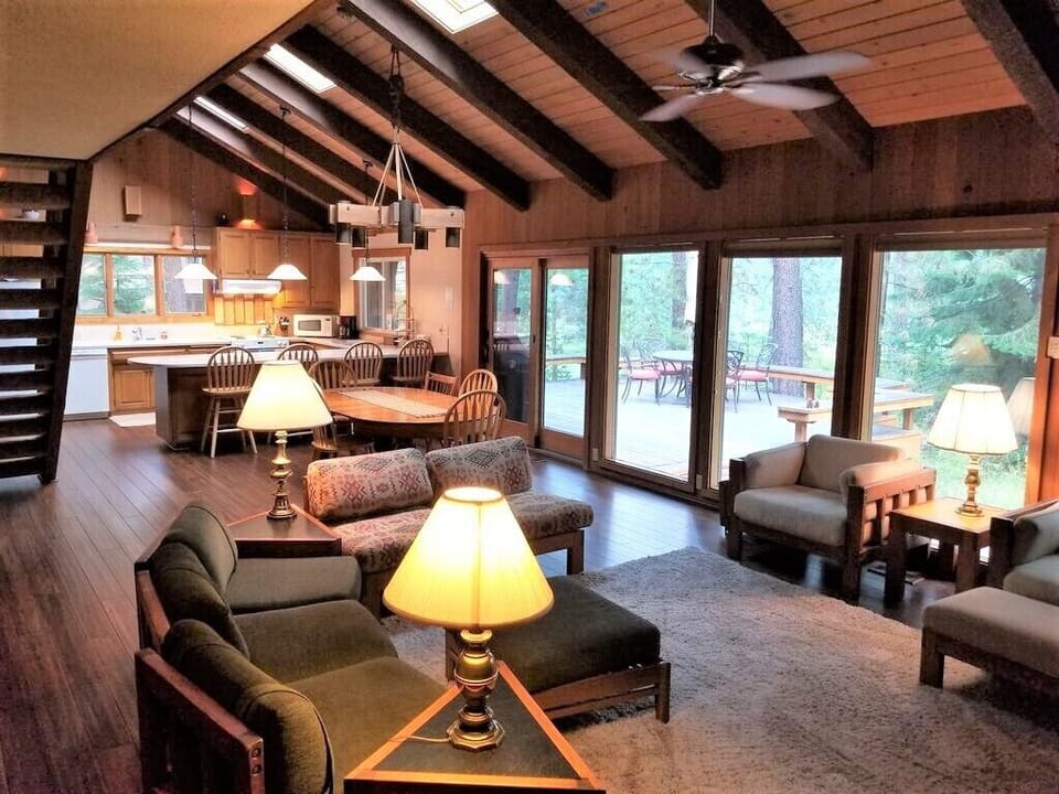 view to the kitchen