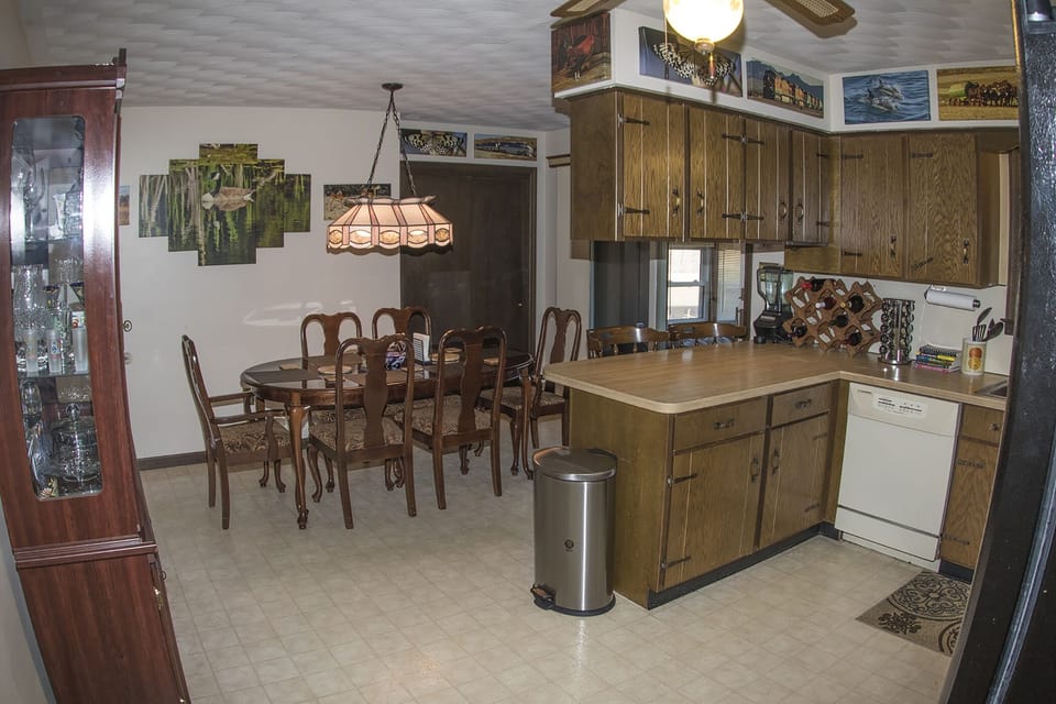 Blender, mixer, toaster, juicer, food processor, griddle and much more!