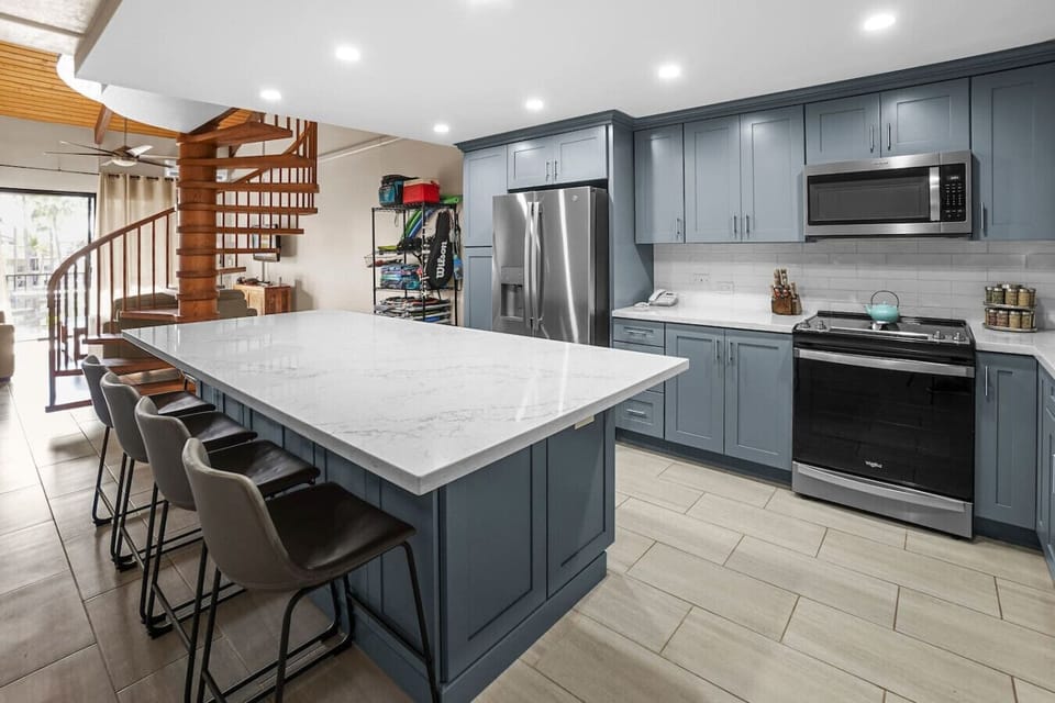 Large kitchen area