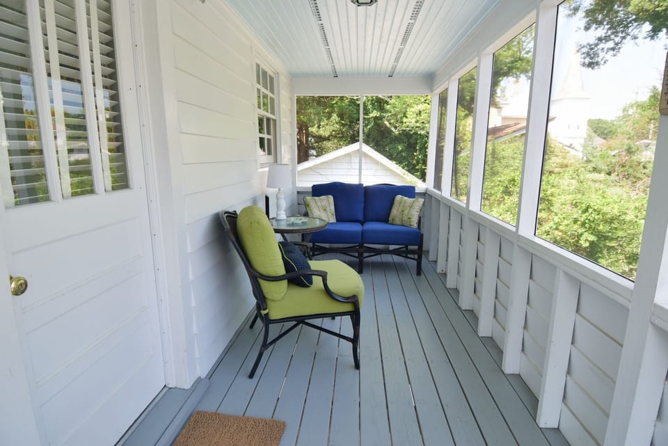 Screened porch
