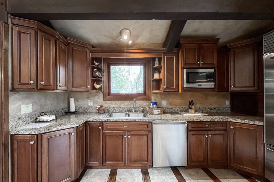 Middle Level Kitchen