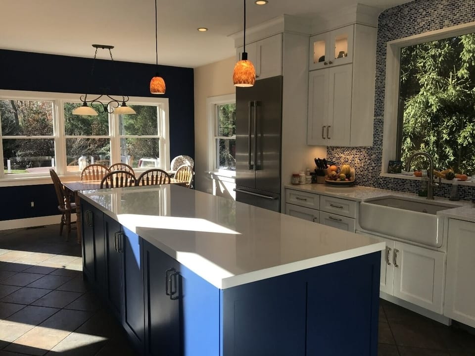 Eat-in kitchen overlooking pool - South facing with lots of light