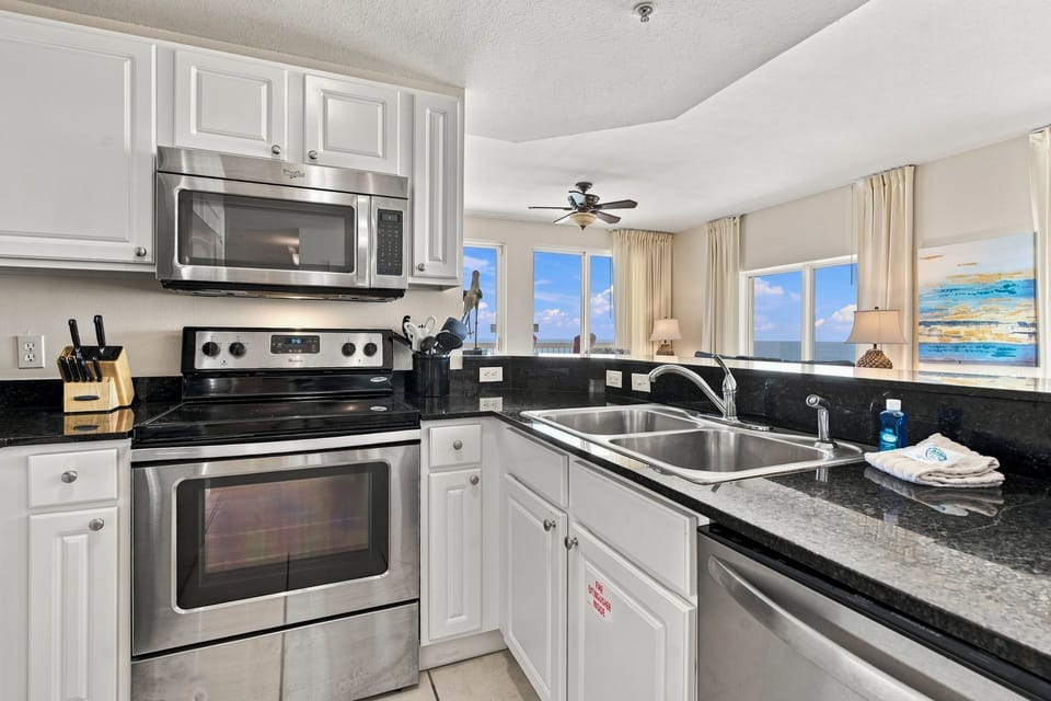 Stocked kitchen with everything you'll need!