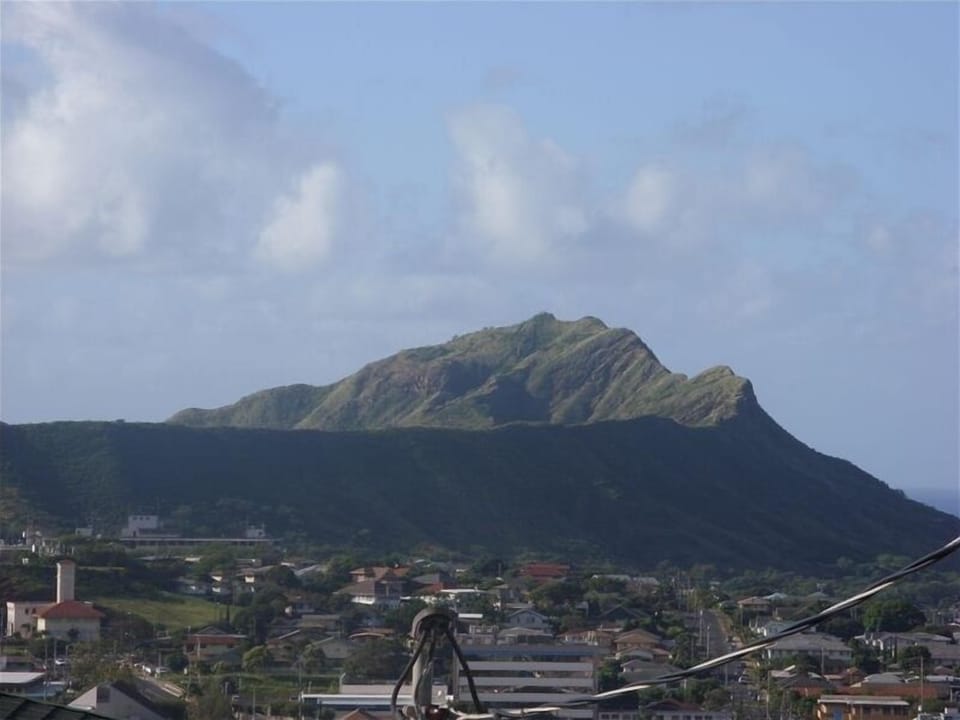 The beautifull Lie Ahi Valcanic crator now called Diamond Head 