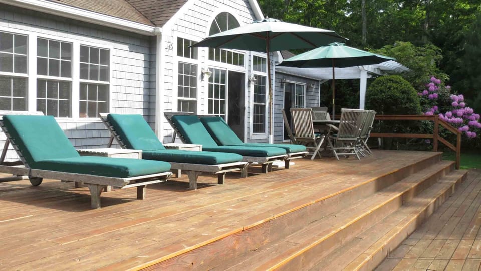 Upper back deck