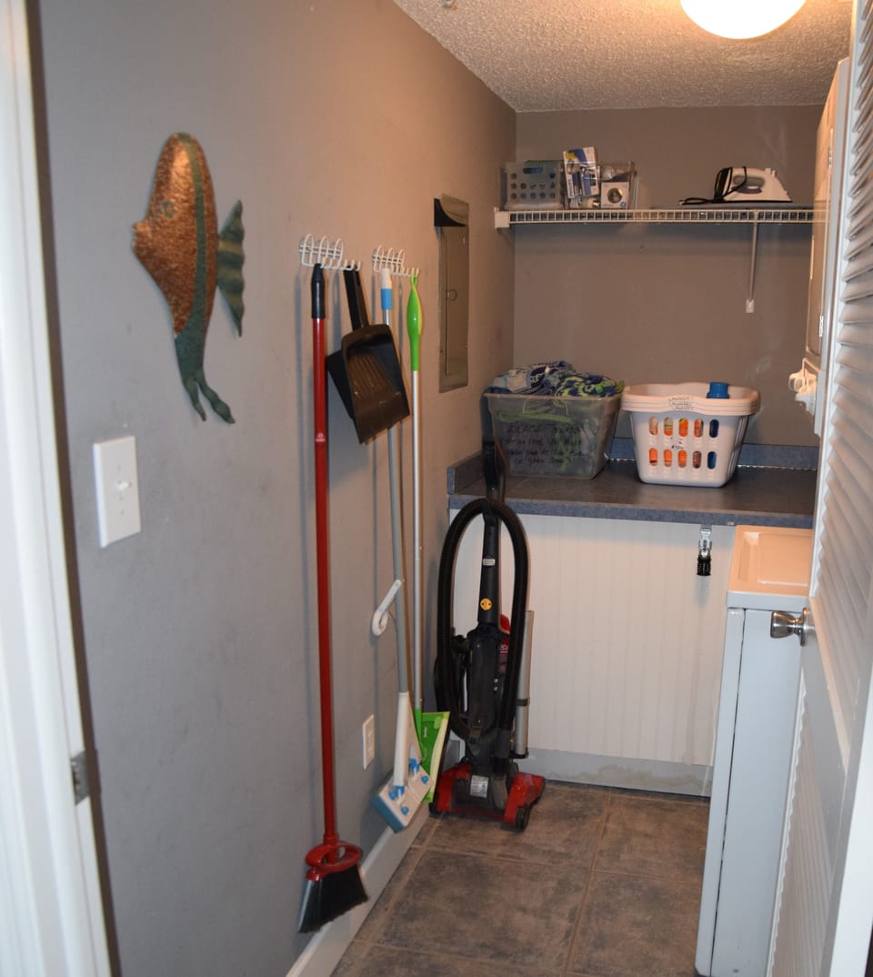 Laundry room with stackable washer/dryer