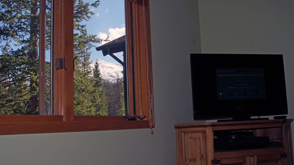 Great view of Peak 8 from bedroom.