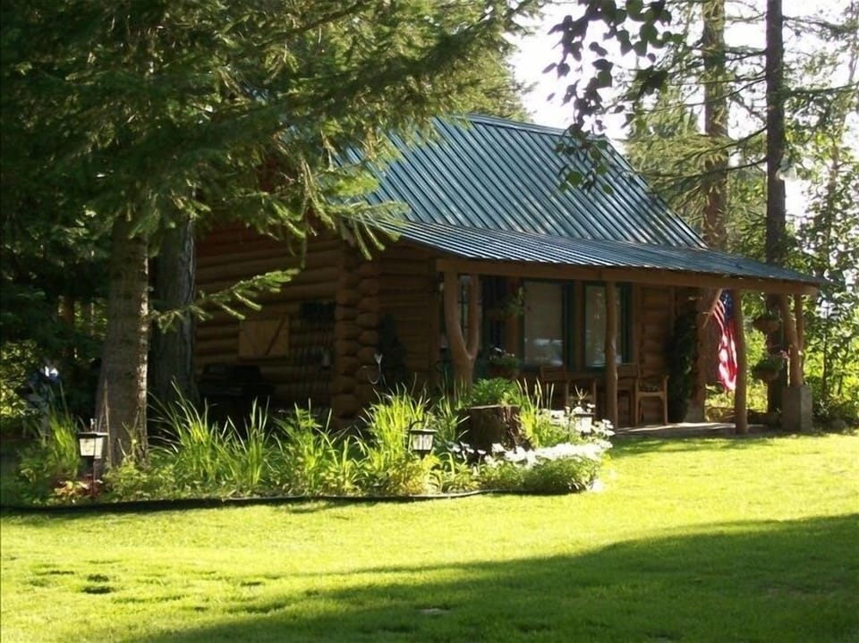 guest cabin