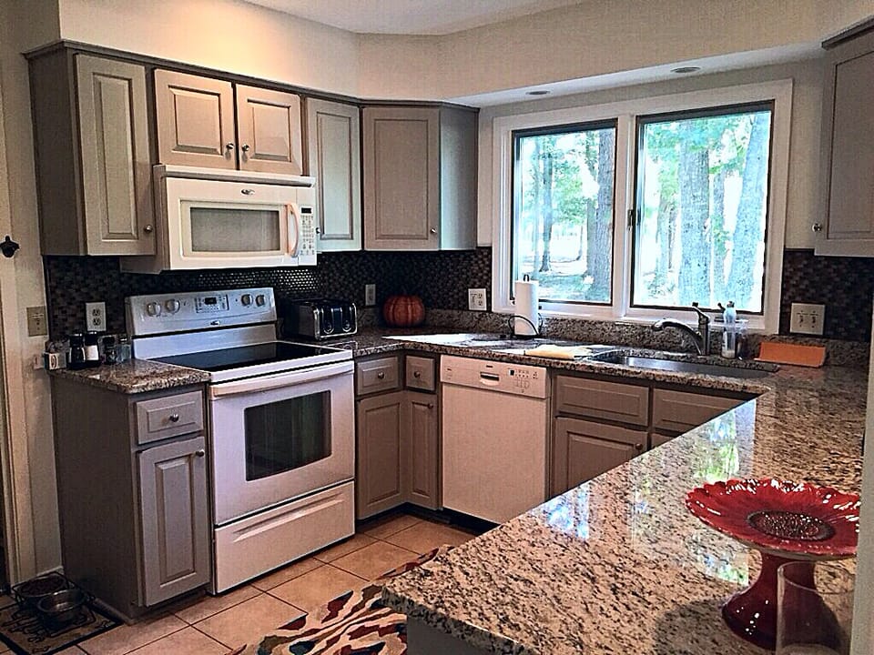 Fully outfitted kitchen if you choose to eat in.