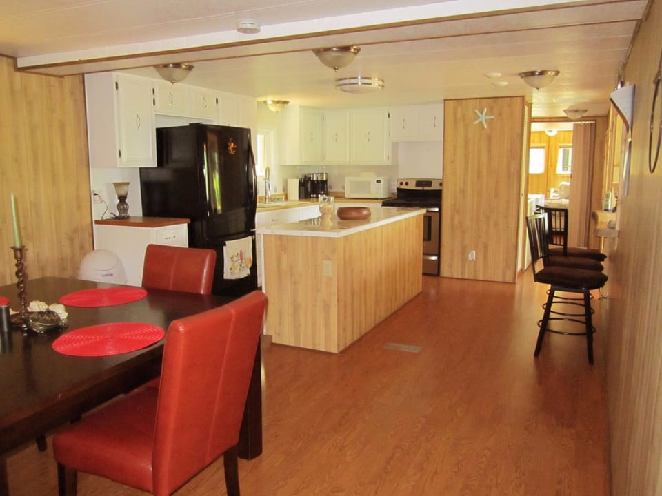 Kitchen/Dinning Room with breakfast bar seating. 