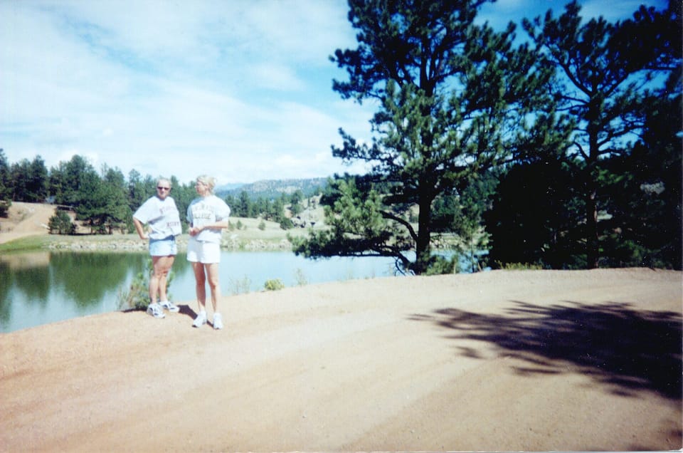 Lake within walking distance of the cabin