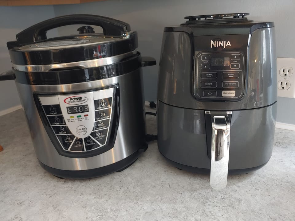Instapot and air fryer available