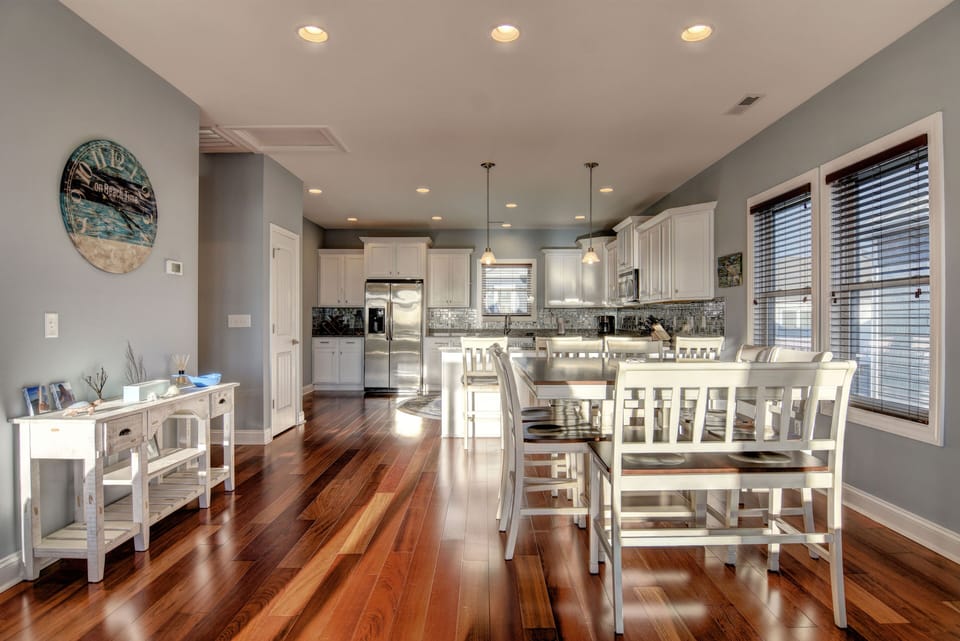 Nice open floor plan!