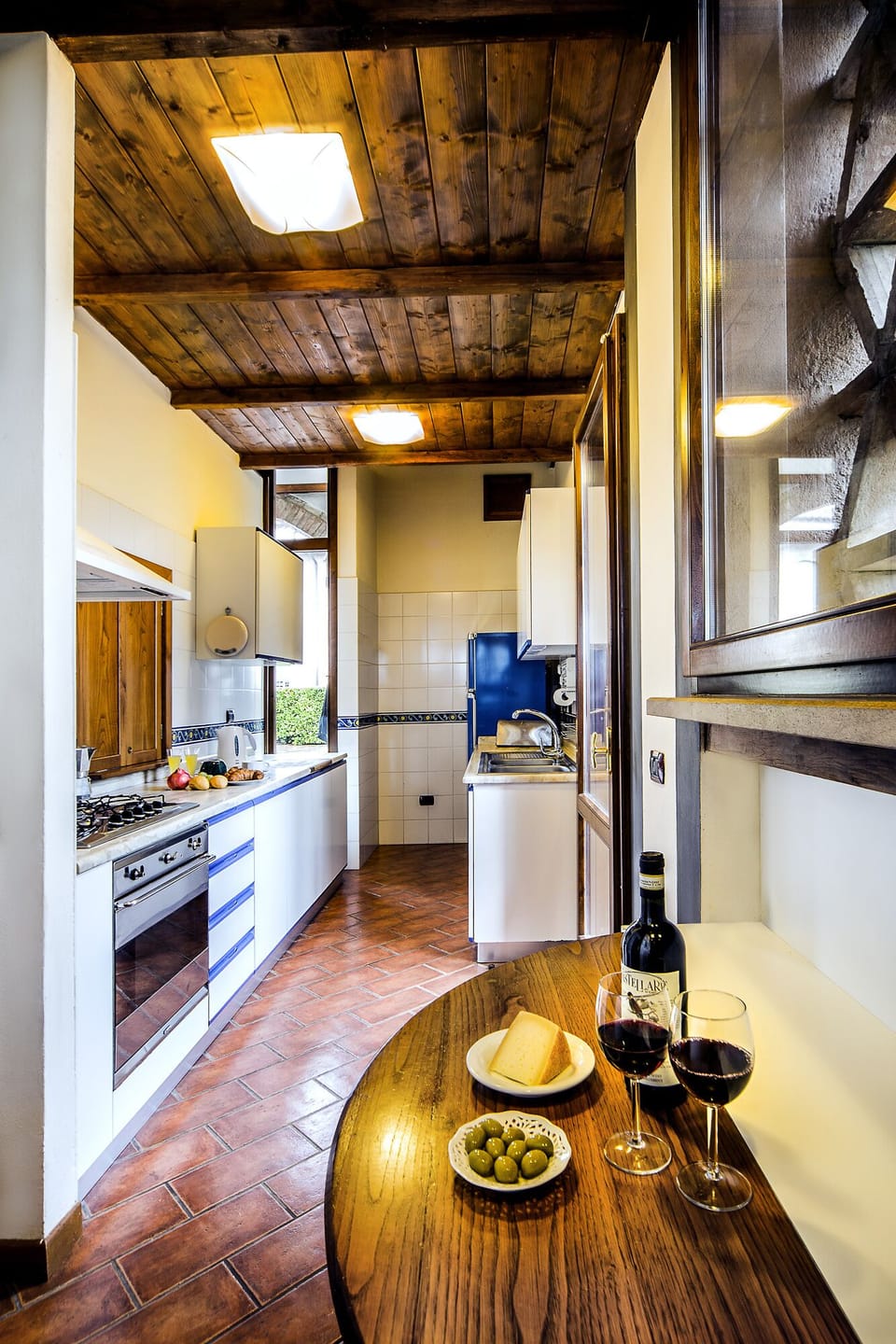 Fully Equipped Kitchen_2nd view