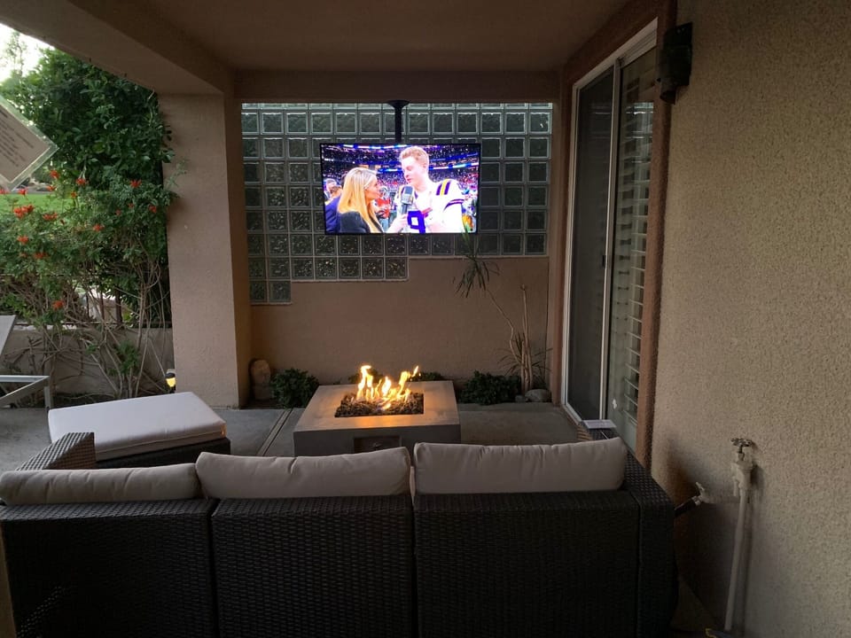 Outdoor TV and fire pit!