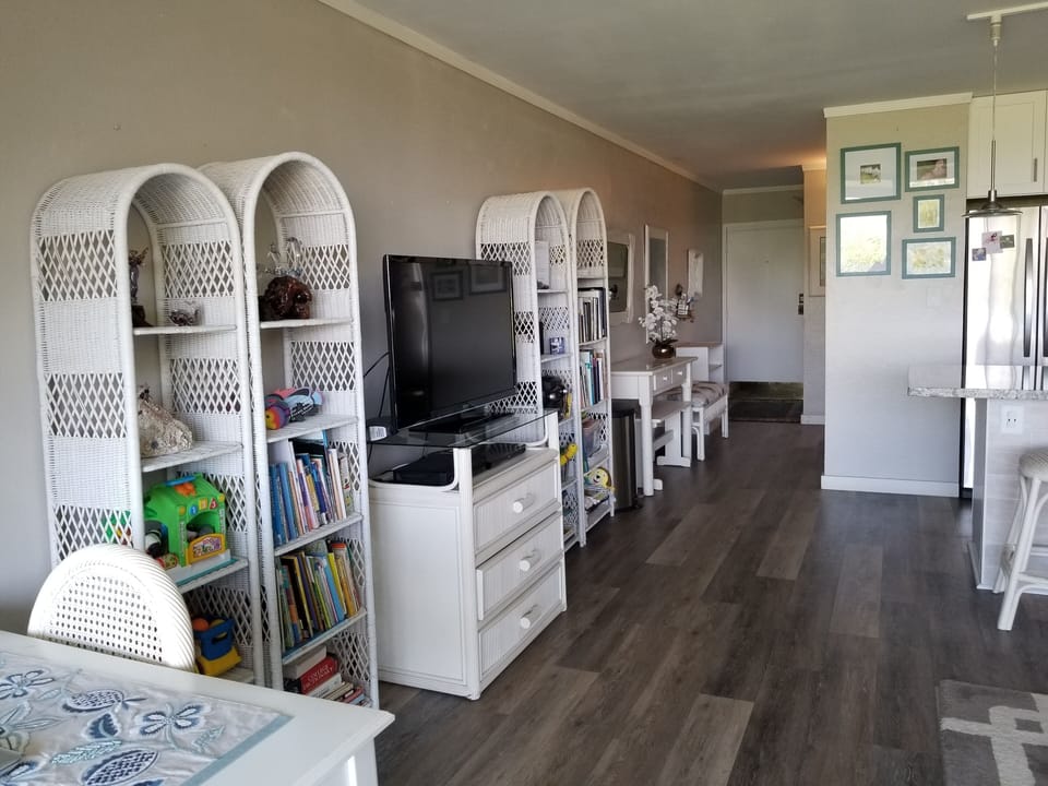 Enjoy amenities including   42" HDTV with Netflix, DVR, DVD,  Books and Games
