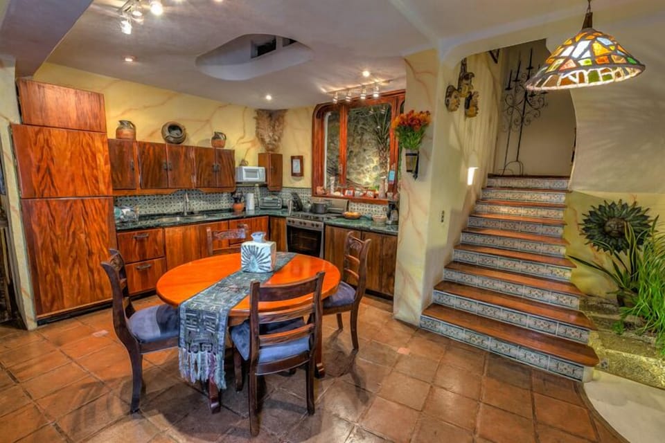 Dining Room with expandable table which seats 6 to 8 people comfortably