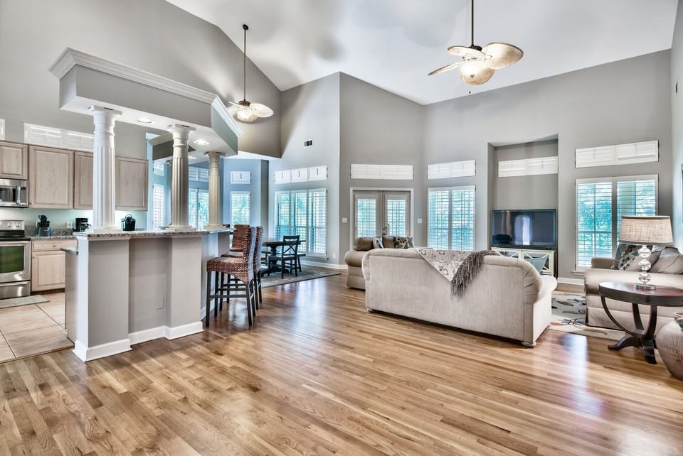 Additional seating at the kitchen island!