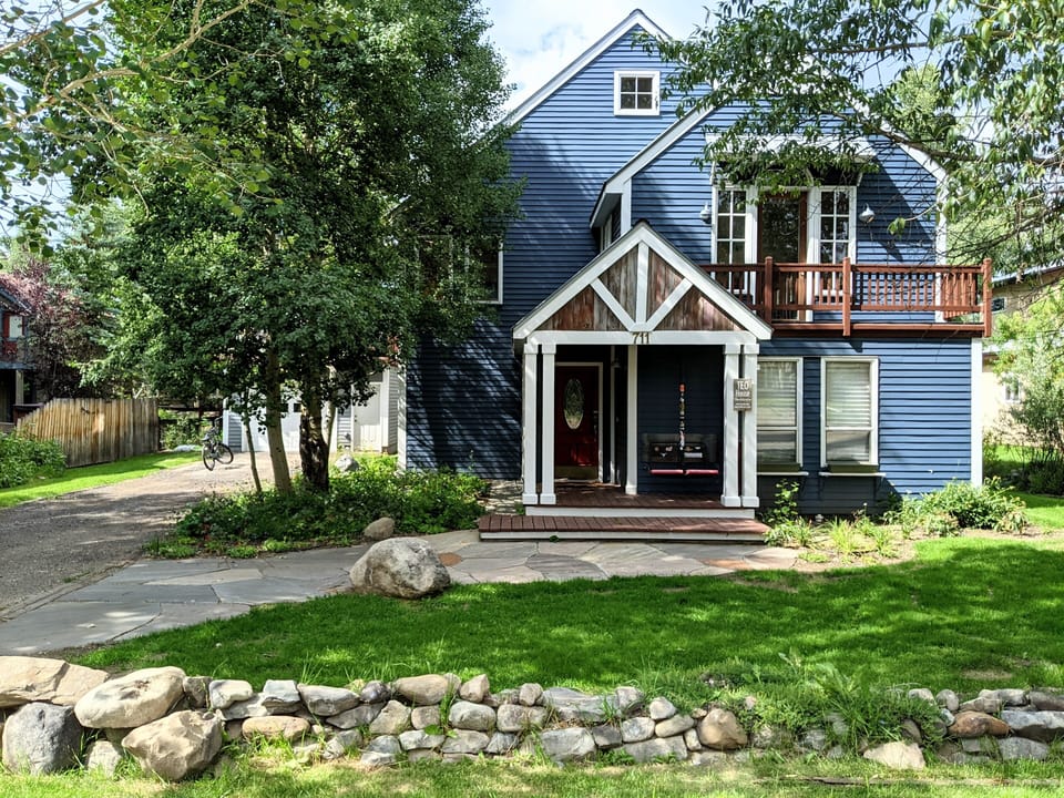 Parking for 1 in the garage and 3 on the driveway.