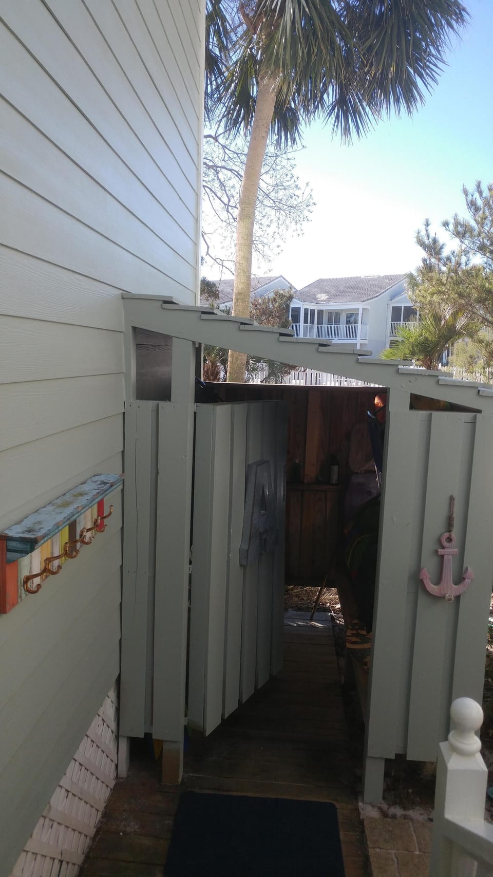 outside shower stall 