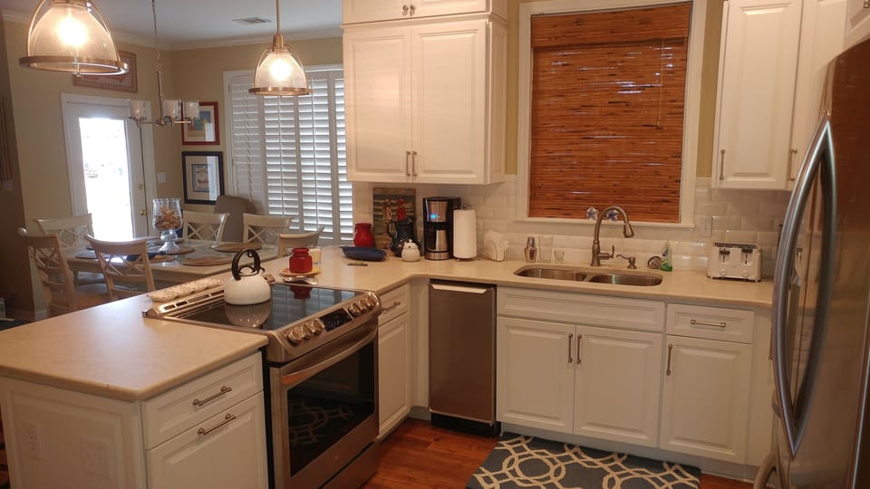 remodeled kitchen with all new appliances plus under the counter ice maker