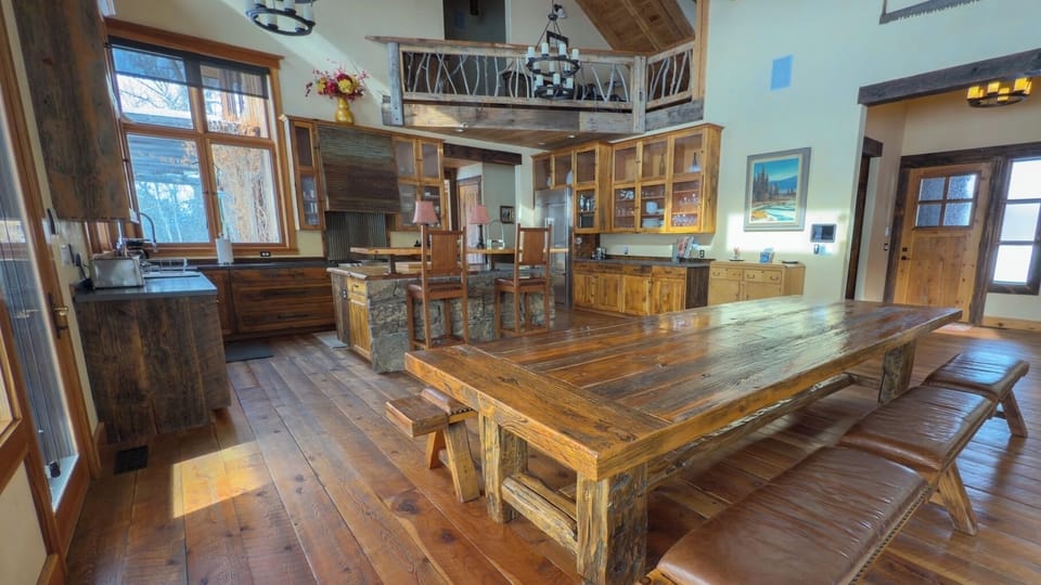 14 Person Dining Table