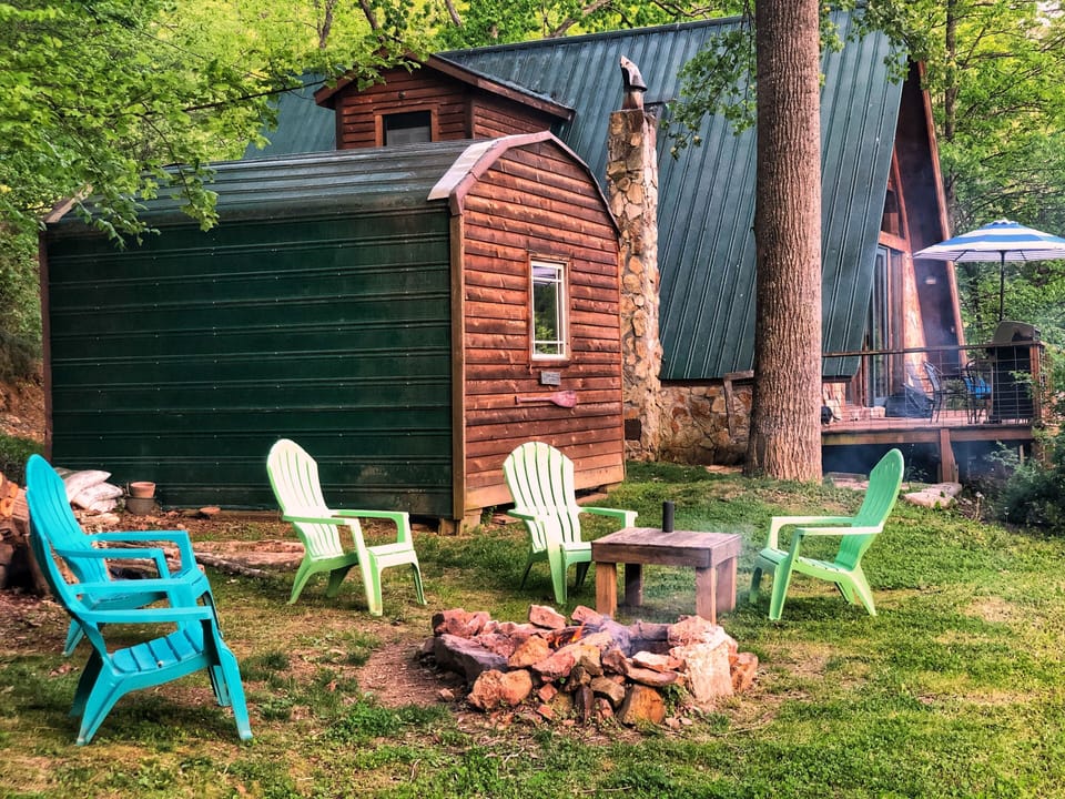 Relax with unlimited firewood and the most beautiful view you can imagine